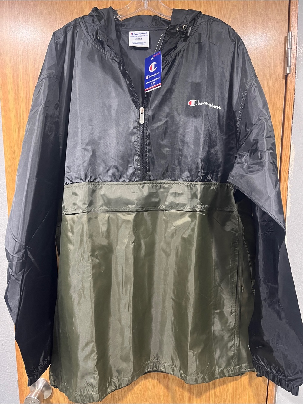 Champion Pullover Windbreaker Jacket - Black & Olive Green